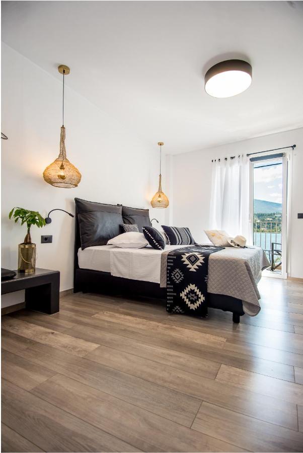 A & B Minimal Suite Ιι With Sea View In Argostoli Exterior foto